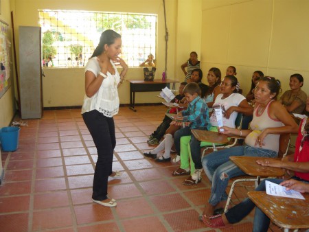 Factores que contribuyen a la agresividad infantil fué el tema central de la charla